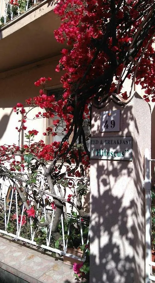 Bed And Breakfast Hibiscus Alghero 0*,  Itália