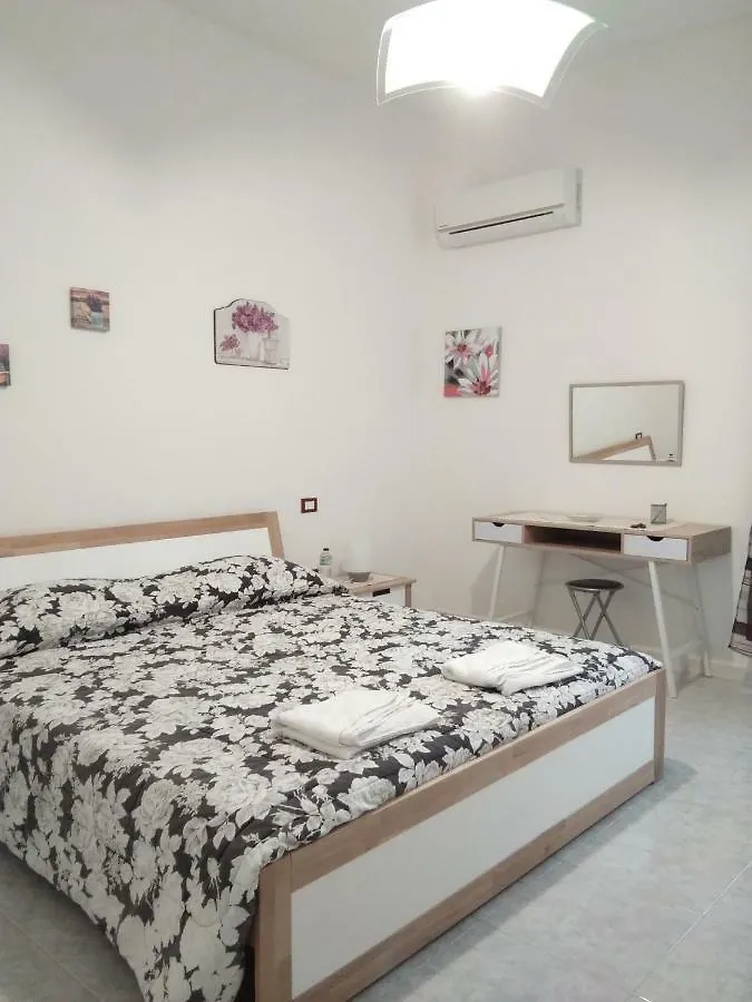 Alojamento de Acomodação e Pequeno-almoço Bed And Breakfast Hibiscus Alghero